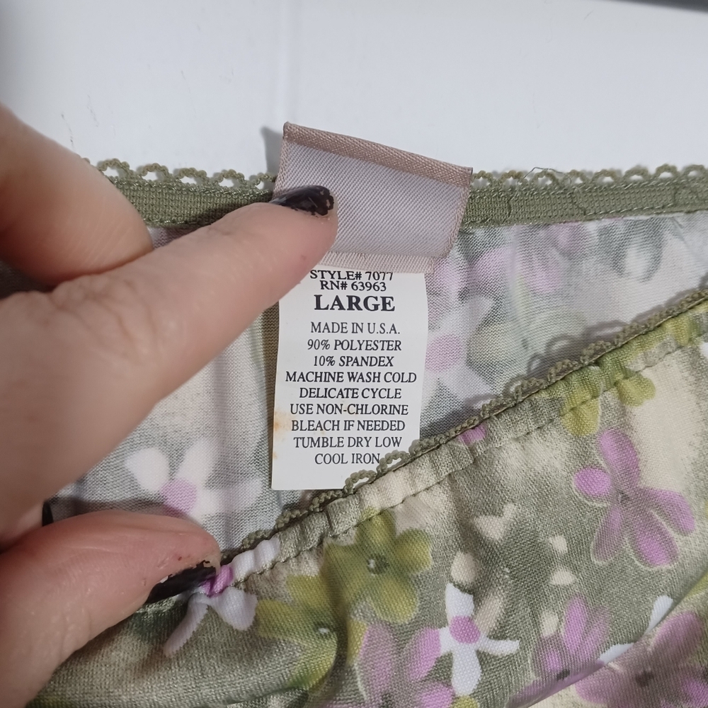 Vintage Floral Skirt - Picture 5 of 6